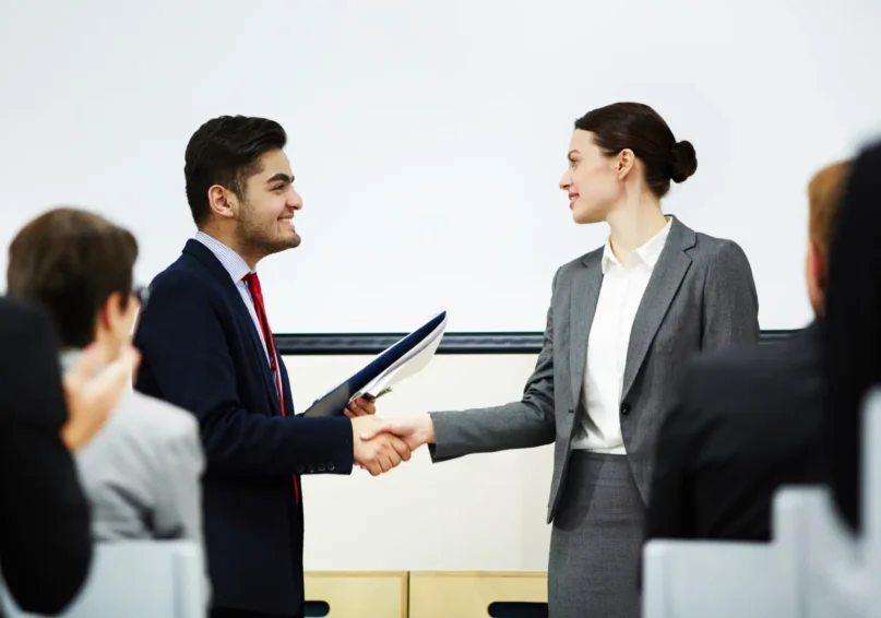 How to Turn Educational Content Into Sales Conversations