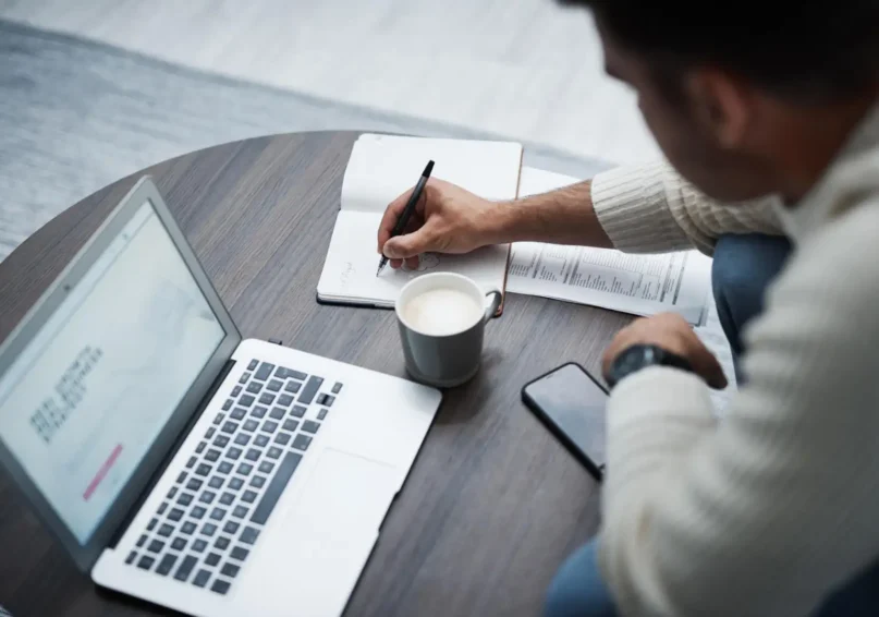 The End of Generic Content: Why "Average" Blog Posts Are Dead (And What to Write Instead)
